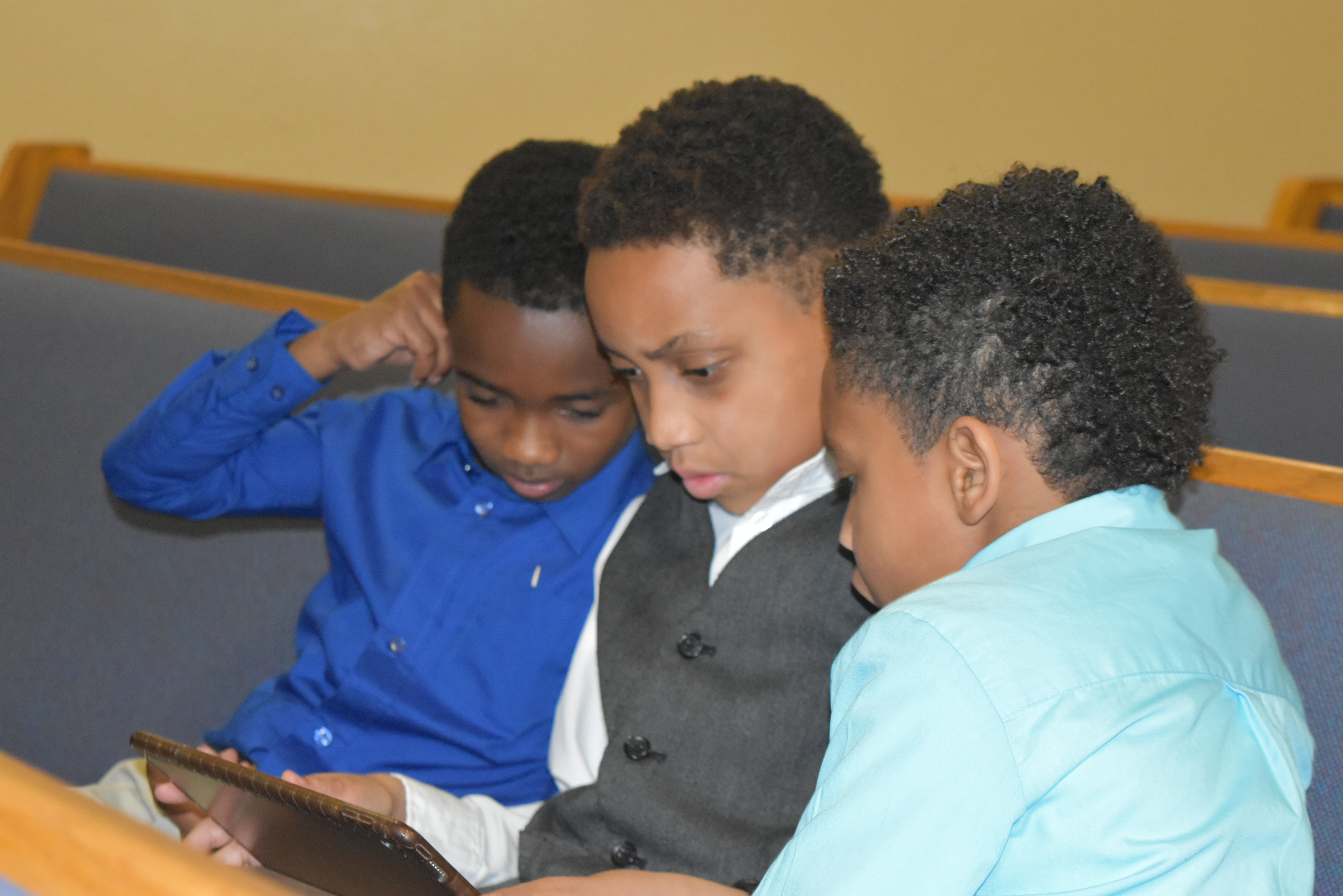 Children at the Minda Street Church of Christ